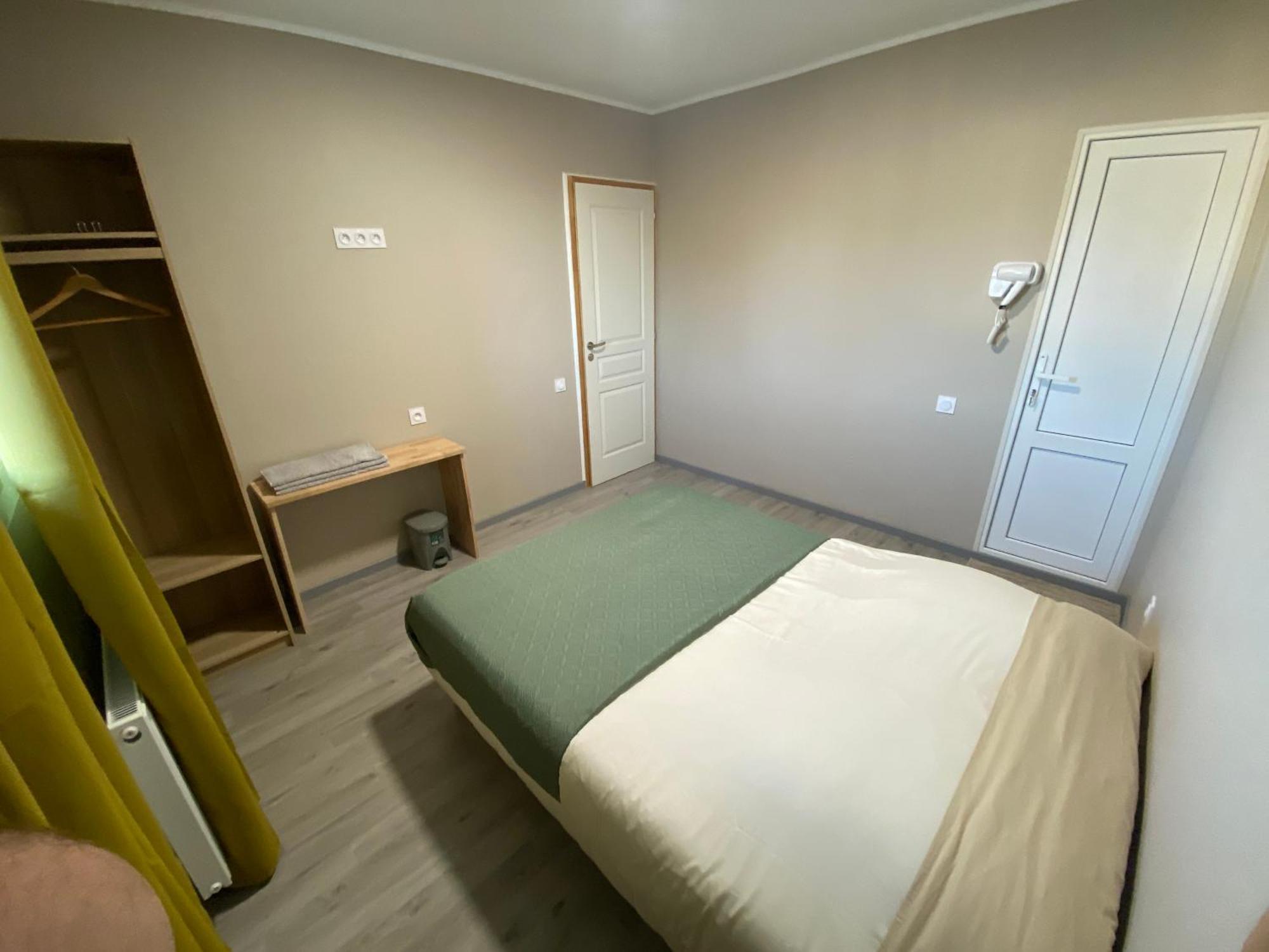 Maison Ok Riba Aeroport Merignac Bed & Breakfast Bagian luar foto